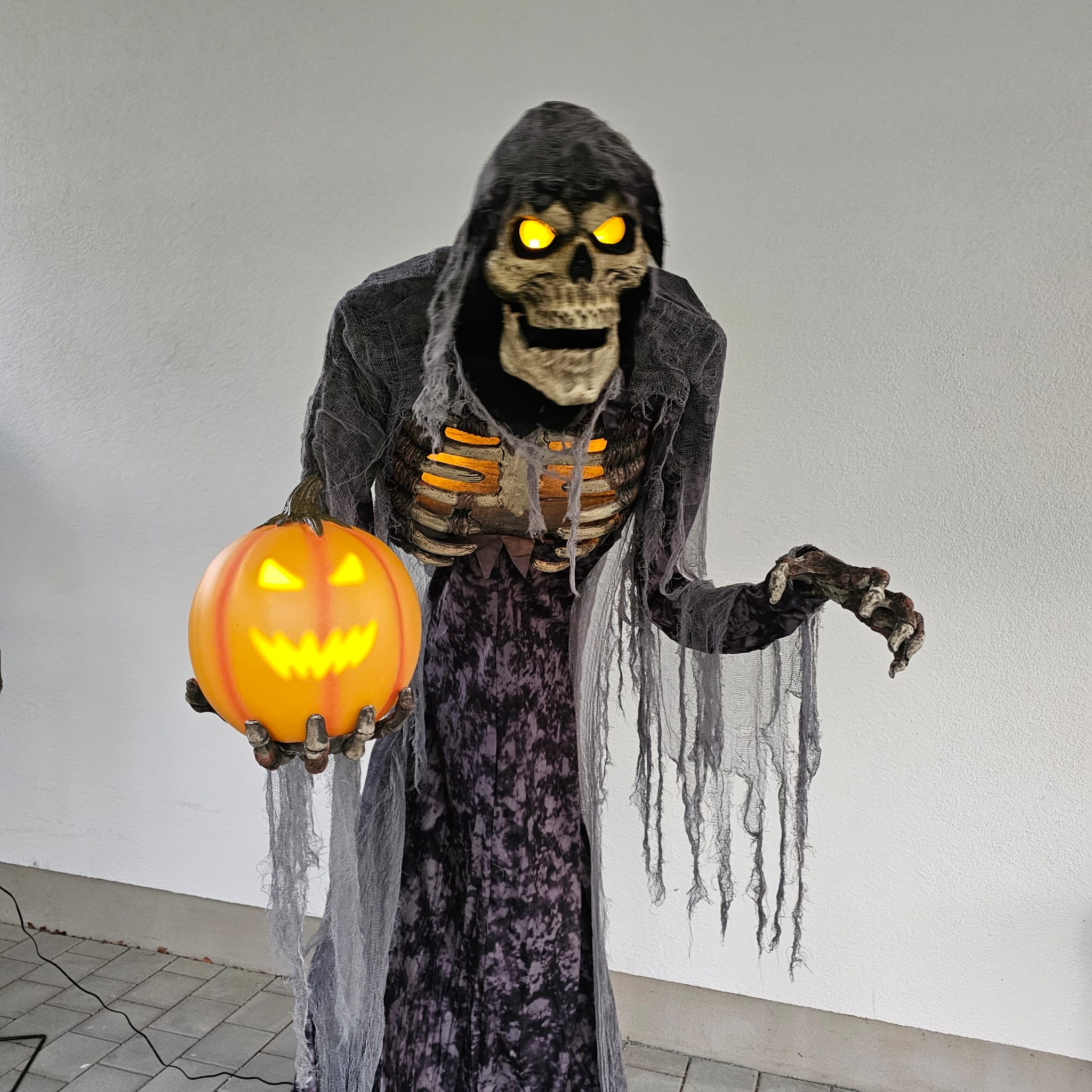 🎃 Jack Starker Animatronic Monster mit Kürbis – ca. 2,10 m Halloween-Schocker 🎃