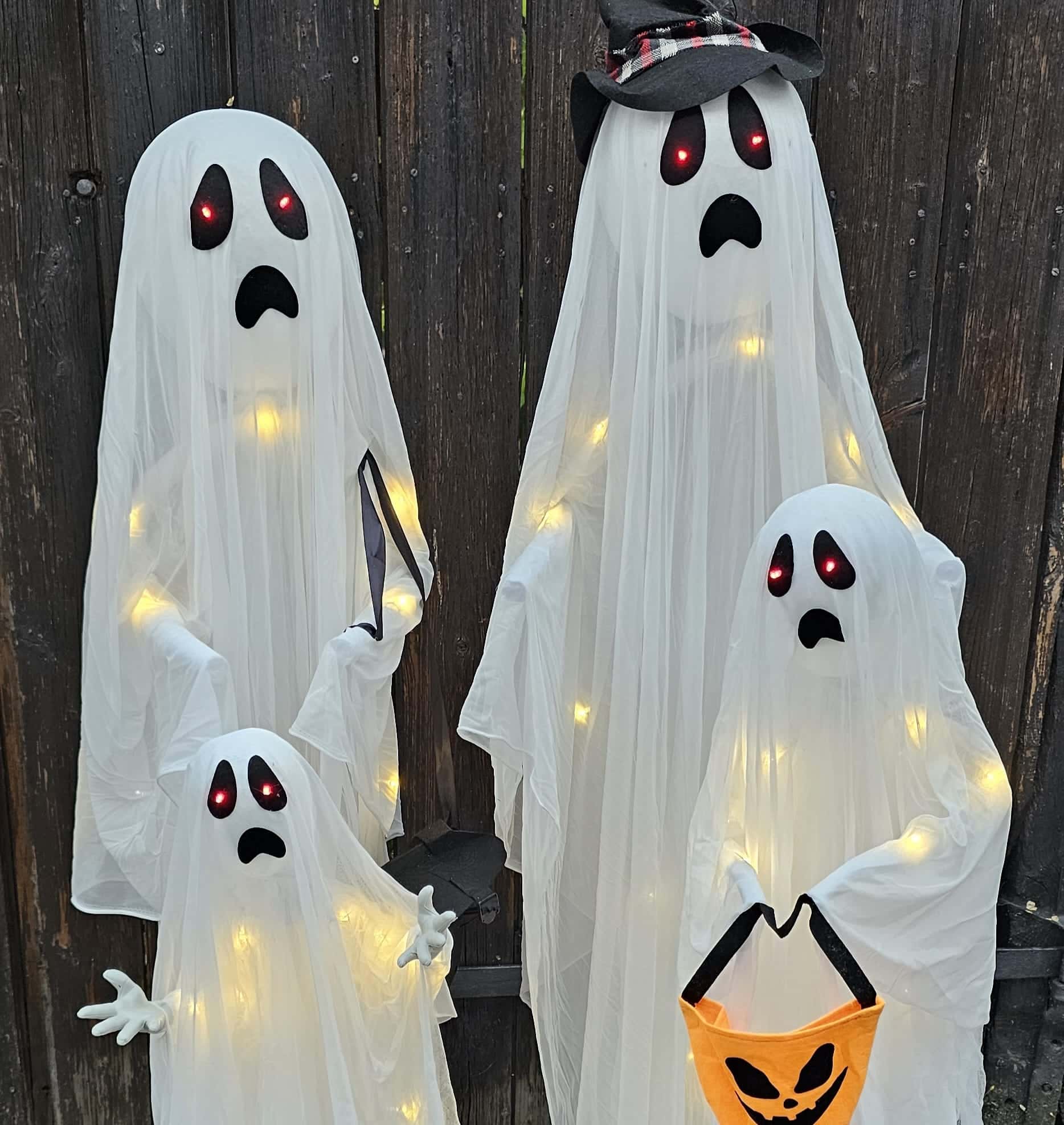 schaurige Geisterfamily mit Licht & Sound image 0