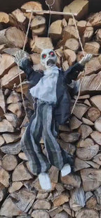 Hängender animatronic Zombie Pedro