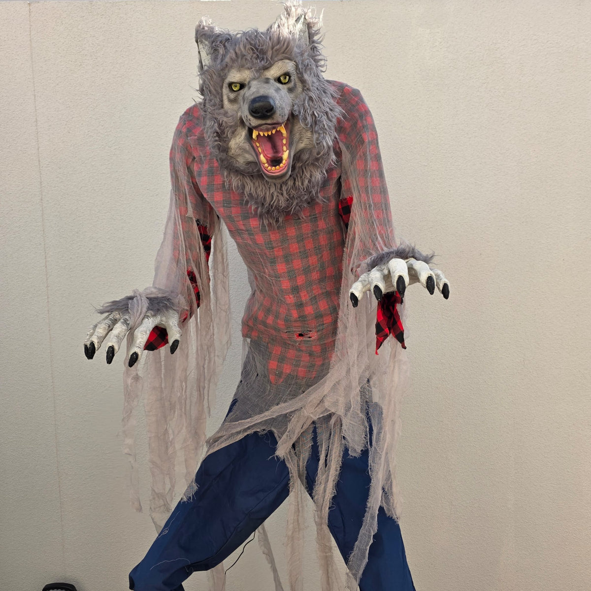 Werwolf Animatronic 215cm XXL - Lebensgroße Halloween Dekoration mit Sound & Bewegung